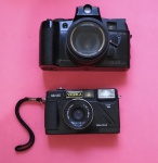 Colecionismo - 2 Máquinas Fotográficas - Puro Colecionismo - Modelo Yashica Trip-35A e outra Motor Drive - NÃO FORAM TESTADAS!!!