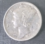 Moeda do USA !! Dime de Prata !! data de 1941 !! tempo da segunda guerra mundial !! bem disputada !! bom valor internacional !!