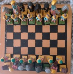 Colecionismo- Jogo de XADREX ... Modelo Sartanejo do bRASIL !! Pura Obra de Arte !! manufaturado em Barro !! todas as peças com personagens do Brasil Agreste !! exemplo - Cavalo = Bumba meu Boi !! Etc... inclusive tabuleiro de Barro ...
