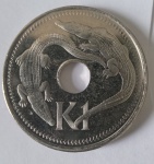 Moeda Estrangeira - Flor de cunho !! linda peça Noca Guiné Papuá !! lindo desenho de jacaré !! material com alto brilho !! valor de K1 !!