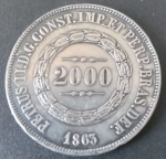 Moeda - Brasil !! valor de 2000 Reis data de 1863 !! material prata 917 !! variação do segundo tipo !! tambem chamada de patacão !! alto valor de mercado cerca de 400,00 Reais !!