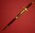 Linda miniatura de espada de marinha com inscrição na lâmina EUB e uma estrela e simbolo da marinha no cabo, bainha de metal, lâmina de aço e cabo de metal, tamanho 12cm 