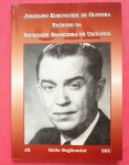 Livro- JUSCELINO KUBITSCHEK !! patrono da sociedade Brasileira de urologia !! o medico que virou presidente do Brasil !! capa brochura , 248 pag. edicao de 2005 !! um relato maravilhoso de sua vida .