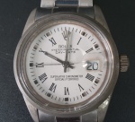 Relogio modelo ROLEX Segunda Linha !! modelo Day date !! feminino !! muito delicado !! com corrente de segurança !! marca Orient !! tipo 007 !! precisa conserto ou revisão !! muito tempo parado !!