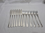 Jogo de 12 talheres de peixe em aço nobre inox Meridional 18/10, modelo perolado. Medindo 6 garfos 18cm e 6 facas 20cm.