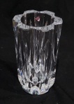 ORREFORS - VASO EM GROSSO CRISTAL SUECO LAPIDADO. MEDINDO 20 X 10.4 CM
