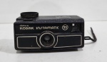 Camera Fotógrafica de coleção Kodak Instamatic 71.  Vintage. Não testada e sem garantias