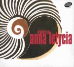 Gravuras de Anna Letycia. Texto crítico de Ferreira Gullar. 16 páginas. Catálogo editado por ocasião da mostra ocorrida na Caixa Cultural em 2009.