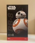 DROID BB8 - SPHERO - SEMINOVO NA CAIXA ORIGINAL COM TODAS AS PECAS E MANUAL - É UM DROID DA FRANQUIA STAR WARS DA DISNEY E APARECEU NO FILME STAR WARS: O DESPERTAR DA FORÇA. SE MOVIMENTA COMO NO FILME, OUVE E RESPONDE, BEM COMO RECONHECE E REAGE A VOZ DO DONO. POR POSSUIR UM COMPORTAMENTO AUTÔNOMO, APRESENTA CARACTERÍSTICAS PRÓPRIAS, É TEMPERAMENTAL, E POR CONTA DISSO, TEVE POUQUÍSSIMO USO, RS. ESSE DROID É LIGADO E CONECTADO POR CELULAR OU TABLET ANDROID OU IOS. INFELIZMENTE, O APLICATIVO FOI DESCONTINUADO, PORTANTO, QUEM AINDA TIVER O APLICATIVO É DIVERSÃO GARANTIDA, CASO CONTRÁRIO, SERÁ UMA LINDA PEÇA COLECIONÁVEL! POSSUI BATERIA INTERNA RECARREGÁVEL E MEDE APROXIMADAMENTE 10 CM. TALVEZ O COMPRADOR AINDA ENCONTRE UM APLICATIVO QUE SE COMUNIQUE COM O DROID, MAS TEM QUE PESQUISAR E NÃO PODEMOS GARANTIR A FUNCIONABILIDADE. EXCELENTE ESTADO DE CONSERVAÇÃO CONFORME FOTOS
