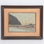 H. DE PINHO, um (1) quadro, Marina com Barcos, OSE, assinado e datado 1955 no CIE, medindo 37,5 x 27,5cm, moldura no estado medindo 53 x 43 cm, (Heitor de Pinho, 1897 a 1968, Rio de Janeiro, RJ; pintor, formado emDireito, ingressou na Escola Nacional de Belas Artes, onde foi aluno de Baptista da Costa; Lucílio de Albuquerque;Rodolfo Chambelland e Modesto Brocos; Presidente da Sociedade Brasileira de Belas Artes, entre 1951 e 1952; ganhoupremiações em diversos Salões, inclusive Prêmio de Viagem ao País em 1956).