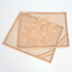 Dois suporte para pratos confeccionados em sisal. nunca usados.