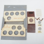 NUMISMÁTICA, Brasil, República, uma (1) medalha em bronze, SÉRIE CRUZADO 1991 EFÍGIE DA REPÚBLICA, cunhada na CMB-RJ (Casa da Moeda do Brasil no Rio de Janeiro), tiragem limitada a 400 exemplares numerados, medindo 50 mm diâmetro, peso aproximado 55 gr., acompanha certificado de garantia, acondicionada no estojo, possui expositor em acrílico, além de estojo expositor para o restante da série completa, excelente estado de conservação, vide foto.