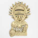 BRONZE, uma (1) placa figurativa vazada, baseada nas Antigas Civilizações Pré Colombianas, para fixação em parede, medindo 22 cm altura, vide foto.