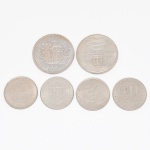 NUMISMÁTICA, Portugal, seis (6) moedas comemorativas, cunhadas em CuNi, sendo: 4 de 25 escudos: Ano Internacional do Deficiente 1981; Ano I Criança 1979; Democracia e Liberdade 1984 e Região Autônoma Madeira 1981; 2 de 200 escudos: espingarda 1993 e S. Francisco Xavier 1997, todas em excelente estado de conservação, vide foto.