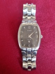 RELÓGIO ORIENT RETANGULAR VINTAGE (ANOS 90 / QUARTZ). PARADO, SEM VERIFICAÇÃO DE CAUSA! EM BOAS CONDIÇÕES! SENDO OFERTADO NO ESTADO ATUAL (USADO), CONFORME FOTOS E DESCRIÇÃO DO ANUNCIO! PODENDO OU NÃO CONTER AVARIAS, DEFEITOS E OU NECESSIDADE DE REVISÃO OU RESTAURO POR CONTA DO ARREMATANTE! Dúvidas, entrar em contato via WhatsApp: (11) 98287-6177.