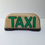 Nostálgico luminoso de Taxi para teto do carro, com imã. Peça no estado da foto. Sem testes