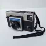Linda Câmera fotográfica INSTAMATIC X -15 Vintage, anos 70. Peça no estado da foto, sem testes de funcionamento.