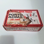 Caixa completa com baralhos especiais lacrados para TRUCO PONTO ACIMA - São Jorge . Peças no estado da foto, sem testes de funcionamento.