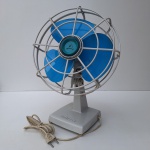 Vintage e lindo VENTILADOR da marca ARNO, década de 70. 110 Volts Original. Peça no estado das fotos, sem testes de funcionamento.