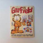 Lindo livro/ÁLBUM Ilustrado de figurinhas do GARFIELD, Editora Abril. Completo. Peça no estado das fotos.