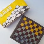 Jogo de tabuleiro de DAMAS Magnéticos. 1 Item faltante. Peça no estado das fotos, sem testes de funcionamento.