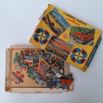 Brinquedo Antigo, 3 QUEBRA CABEÇAS de automóveis antigos da marca ESTRELA . Peça no estado das fotos.