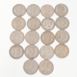 NUMISMÁTICA. Dezoito(18) moedas, República do Brasil, valor de face 400 Reis, 2 TIPO, 1901(MCMI), confeccionadas em cupro-níquel. Estado conforme fotografias.