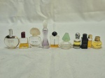 Lote de diversos perfumes antigos. Medindo o maior 8cm de altura.