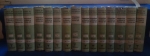 Direito, Processo Civil - Comentários ao código de processo civil (15 Volumes) - Autor: Pontes de Mirandas - Português Br - Editora: Forense - 1958 - Capa Dura com sobre capa, algumas com desgastes, paginas amareladas devido a ação do tempo e a qualidade do papel, com carimbo de controle do Pontes de Miranda nos volumes, em bom estado de conservação, formato dos livros 16x24 cm.**é um clássico de 15 volumes sobre o CPC de 1939. Reconhecida pela profundidade teórica e análise jurisprudencial, a obra é focada no direito processual civil, não misturando com direito civil.com forte viés doutrinário e de pesquisa jurídica, tornando-se uma fonte histórica e teórica de grande valor.Embora comente o CPC de 1939, a obra é indispensável para estudos históricos do direito processual brasileiro.