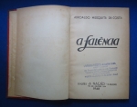 Direito - A Falência - Autor: Adroaldo Mesquita da Costa - Português Br - Editora: A nação - 1941 - Capa dura, 260 pags, corte do livro e paginas amareladas com manchas devido a ação do tempo e a qualidade do papel, capa desbotada, algumas paginas com sublinhados e grifos a caneta, paginas levemente empenadas,formato do livro 17x24 cm.**Trata-se de uma obra de direito que discute a legislação sobre falências no Brasil daquela época.
