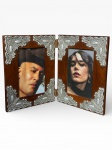 DIVERSOS, um (1) porta retrato duplo confeccionado em madeira com apliques em alumínio cinzelado em perolados e elementos vegetalistas, medindo 19,5x30cm.