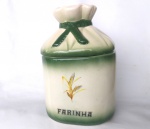 Vintage Coleção, Decoração, Poteira de Farinha em Porcelana, medindo 24cm altura. Base com 16 x 14cm