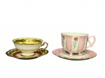 PORCELANAS, duas (2) xícaras de coleção com seus respectivos pires, sendo: A) DP 541, 1 para café com seu respectivo pires confeccionado em porcelana na tonalidade branca, decorado por espessa faixa na tonalidade amarela, degrade em tom vermelho, guirlanda floral em vasta douração e cena galante em policromia, medindo 4,5x10x8,5cm e B) 1 para chá com seu respectivo pires, confeccionado em porcelana na tonalidade branca, decorado por faixas em tom rosa e pintura de flores em policromia, medindo 6,5x10x8cm.