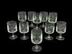 <b>VIDROS</b>, dez (10) taças para água confeccionados em vidro translucido, corpo bojudo, haste cilíndrica, apoiada sobre base circular, medindo 13x7cm.
