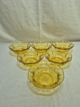 Jogo de 6 cumbucas de sobremesa em vidro âmbar moldado. Medindo 15cm x 5cm de altura.