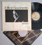 LP MILTON NASCIMENTO - AO VIVO CAPA DUPLA C/ ENCARTE // CAPA CONFORME FOTOS // DISCO EM MUITO BOM ESTADO // PODE CONTER RISCOS QUE CAUSAM CHIADOS, RUÍDOS OU PULOS