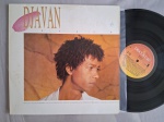 LP DJAVAN - PETALA // CAPA CONFORME FOTOS // DISCO EM MUITO BOM ESTADO // PODE CONTER RISCOS QUE CAUSAM CHIADOS, RUÍDOS OU PULOS