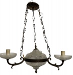 Lustre para três lâmpadas com armação em bronze e mangas em cristal lapidado.. Mede 65cm.