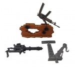 BRINQUEDO - Lote composto por 3 acessórios militares em plástico - 07x10x02 cm o maior e 03x10 cm o menor.