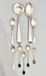 Lote com colheres de Prata, teores e procedências variadas. Medida da maior:  18 cm. Peso bruto: 138 gramas.