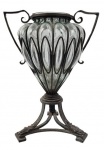 ART DECO - Uma grande urna em vidro soprado e fer foger. Medindo: 50 x 36 x 25 cm. ------https://www.1stdibs.com/furniture/dining-entertaining/glass/large-murano-aquamarine-blown-glass-urn-wrought-iron-frame/id-f_902915/
