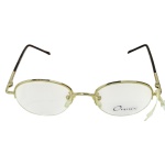 ONNIX - ARMAÇÃO DE ÓCULOS INFANTIL CONFECCIONADA EM METAL DOURADO, MODELO 275N, COR C1, PLAQUETAS FLEXÍVEIS, PODENDO SE AJUSTAR A DIFERENTES TAMANHOS E FORMATOS DE NARIZ, MEDINDO 46 X 15 X 125 MM. ESTILO EXTREMAMENTE VERSÁTIL, LEVE E DELICADO COMBINANDO COM VÁRIOS TIPOS DE ROSTO E ESTILOS DIFERENTES. TRATA-SE DE PEÇA SEMINOVA, PODENDO APRESENTAR SINAIS DE USO, MARCAS DO TEMPO, DESGASTES NATURAIS, PEQUENAS IMPERFEIÇÕES, RESTAUROS, REPAROS E/OU OUTRAS CARACTERÍSTICAS PRÓPRIAS DE SUA NATUREZA, USO E ESTADO DE CONSERVAÇÃO, NÃO SENDO TAIS ASPECTOS, POR SI SÓ, MOTIVO PARA DESCLASSIFICAÇÃO, CANCELAMENTO OU QUESTIONAMENTOS POSTERIORES, DEVENDO O ARREMATANTE CONSIDERAR TAIS CONDIÇÕES PREVIAMENTE À OFERTA E ARREMATAÇÃO.