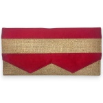 CARTEIRA CONFECCIONADA EM PALHA, DETALHES GEOMÉTRICOS EM TECIDO, MEDINDO 17 X 34 CM. TRATA-SE DE PEÇA SEMINOVA, PODENDO APRESENTAR SINAIS DE USO, MARCAS DO TEMPO, DESGASTES NATURAIS, PEQUENAS IMPERFEIÇÕES, RESTAUROS, REPAROS E/OU OUTRAS CARACTERÍSTICAS PRÓPRIAS DE SUA NATUREZA, USO E ESTADO DE CONSERVAÇÃO, NÃO SENDO TAIS ASPECTOS, POR SI SÓ, MOTIVO PARA DESCLASSIFICAÇÃO, CANCELAMENTO OU QUESTIONAMENTOS POSTERIORES, DEVENDO O ARREMATANTE CONSIDERAR TAIS CONDIÇÕES PREVIAMENTE À OFERTA E ARREMATAÇÃO.