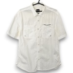 CAMISA MANGA CURTA, CONFECCIONADA EM TECIDO 100% ALGODÃO, TAMANHO G. TRATA-SE DE PEÇA SEMINOVA, PODENDO APRESENTAR SINAIS DE USO, MARCAS DO TEMPO, DESGASTES NATURAIS, PEQUENAS IMPERFEIÇÕES, RESTAUROS, REPAROS E/OU OUTRAS CARACTERÍSTICAS PRÓPRIAS DE SUA NATUREZA, USO E ESTADO DE CONSERVAÇÃO, NÃO SENDO TAIS ASPECTOS, POR SI SÓ, MOTIVO PARA DESCLASSIFICAÇÃO, CANCELAMENTO OU QUESTIONAMENTOS POSTERIORES, DEVENDO O ARREMATANTE CONSIDERAR TAIS CONDIÇÕES PREVIAMENTE À OFERTA E ARREMATAÇÃO.