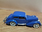 Lote com 1 miniatura colecionável em die cast modelo Delahaye fabricada pela "Rio" Italy, na escala 1/43.Se necessário solicitar mais fotos, vídeos ou perguntas para análise . Lembre-se de questionar sobre todas as dúvidas até o dia anterior ao dia do pregão ao vivo!Dúvidas devem ser enviadas via WhatsApp (24) 992260836 Grato