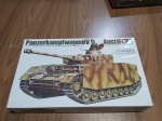 Kit de Plastimodelismo PANZERKAMPFWAGEN IV , fabricado pela Tamiya, completo, bags lacrados,instrução e decais Por favor observem bem as fotos antes de dar o lance e qualquer dúvidas ou mais fotos por gentileza entrar em contato no número (24)992260836 telefone e whatsapp
