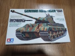 Kit de Plastimodelismo German King Tiger , fabricado pela Tamiya, completo, bags lacrados,instrução e decais Por favor observem bem as fotos antes de dar o lance e qualquer dúvidas ou mais fotos por gentileza entrar em contato no número (24)992260836 telefone e whatsapp