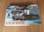 Kit de Plastimodelismo Sd. Kfz. 164 "Nashhorn", fabricado pela Tamiya, completo, bags lacrados,instrução e decais Por favor observem bem as fotos antes de dar o lance e qualquer dúvidas ou mais fotos por gentileza entrar em contato no número (24)992260836 telefone e whatsapp
