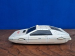 Miniatura em Escala 1/43 em die cast fabricada pela Corgi toys modelo 007 Lotus Esprit!Item vendido no estado,por favor observem bem as fotos antes de dar o lance e qualquer dúvidas ou mais fotos por gentileza entrar em contato no número (24)992260836 telefone e whatsapp