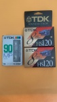 TRES FITAS MP, VIDEO CASSETE, LACRADAS CONSERVADAS MARCA TDK